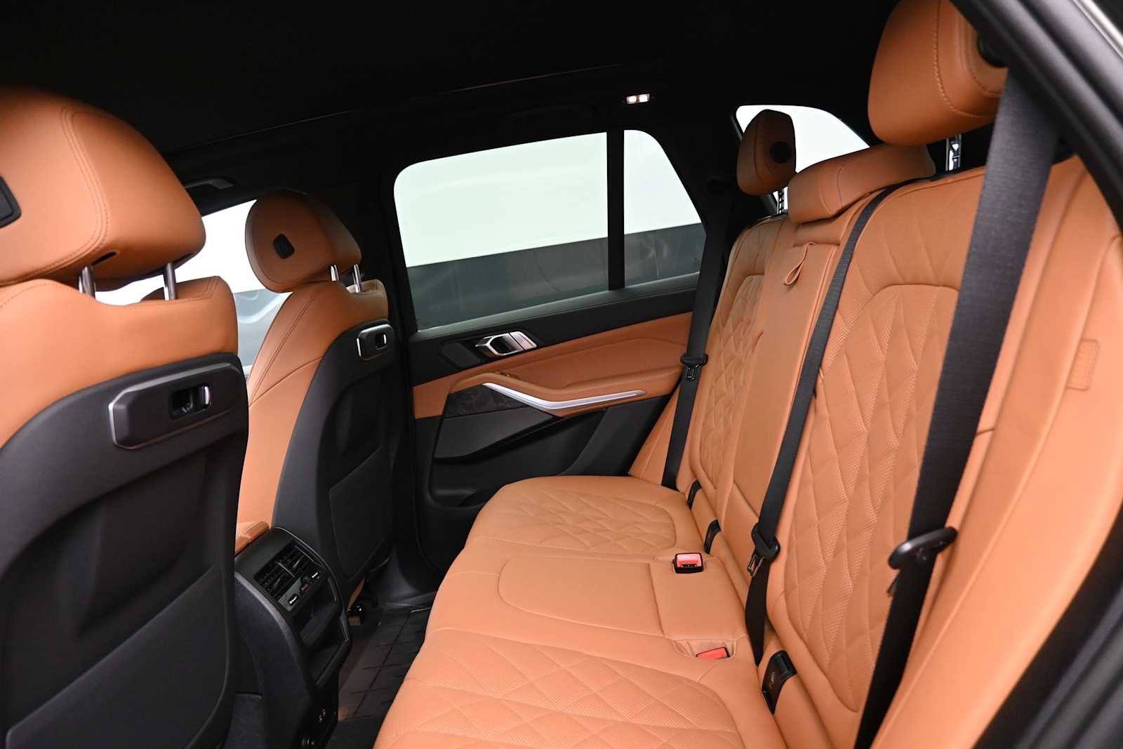Thumbnail: 2026 BMW X5 - 14