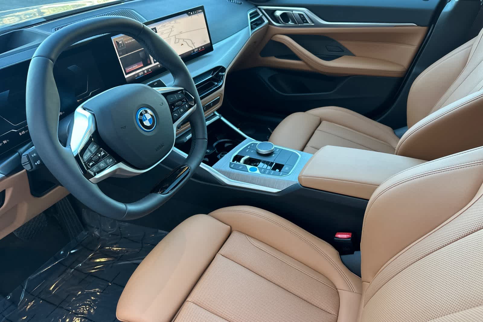 Thumbnail: 2025 BMW i4 - 11