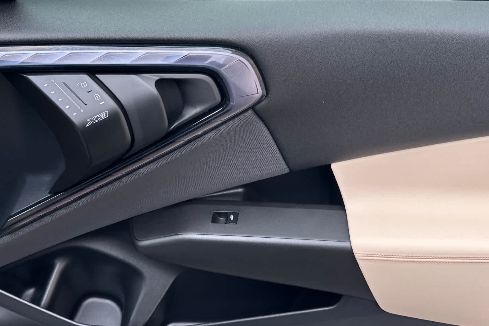 Thumbnail: 2025 BMW X3 - 19