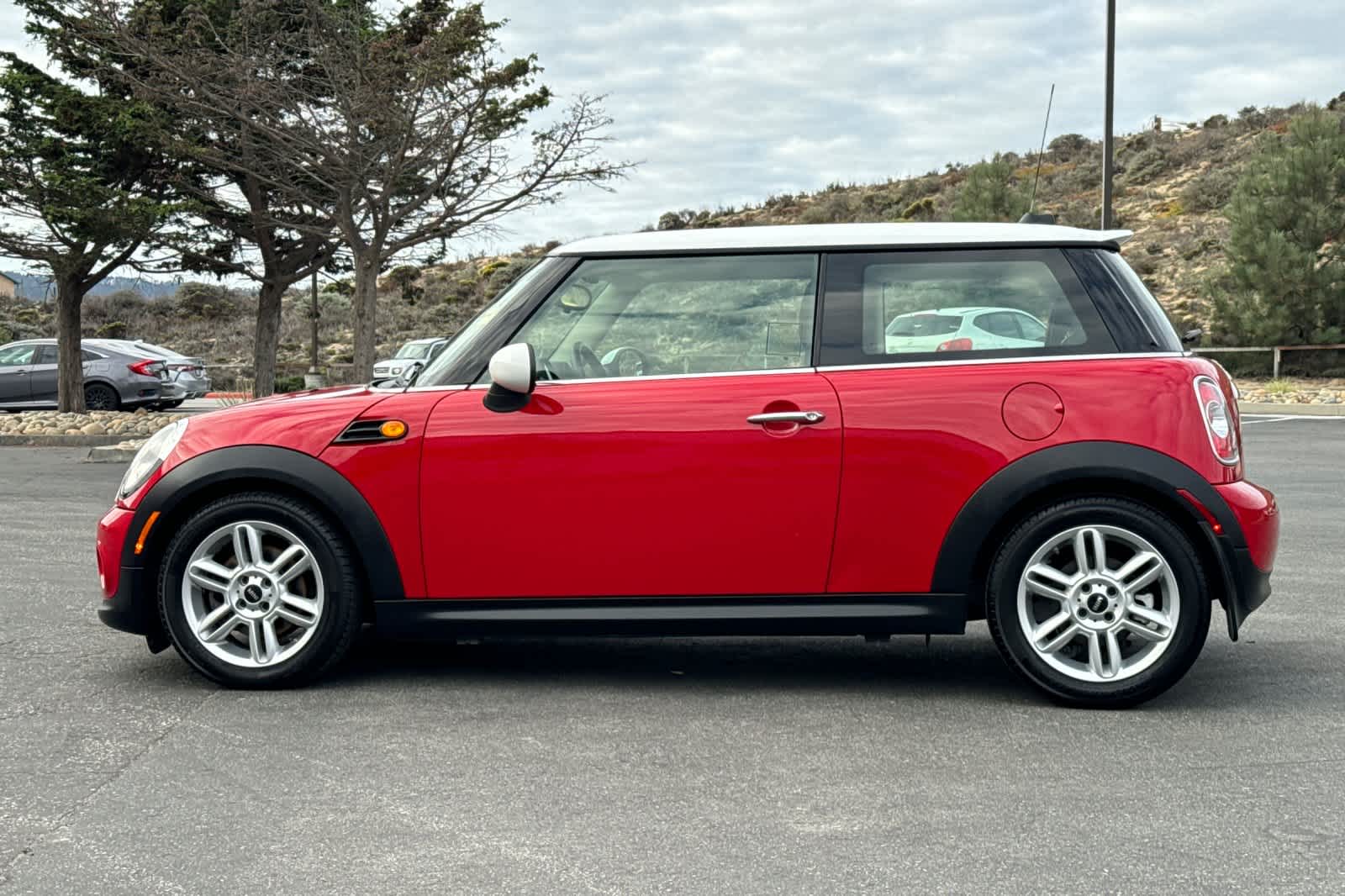 Thumbnail: 2013 MINI Cooper Hardtop - 9