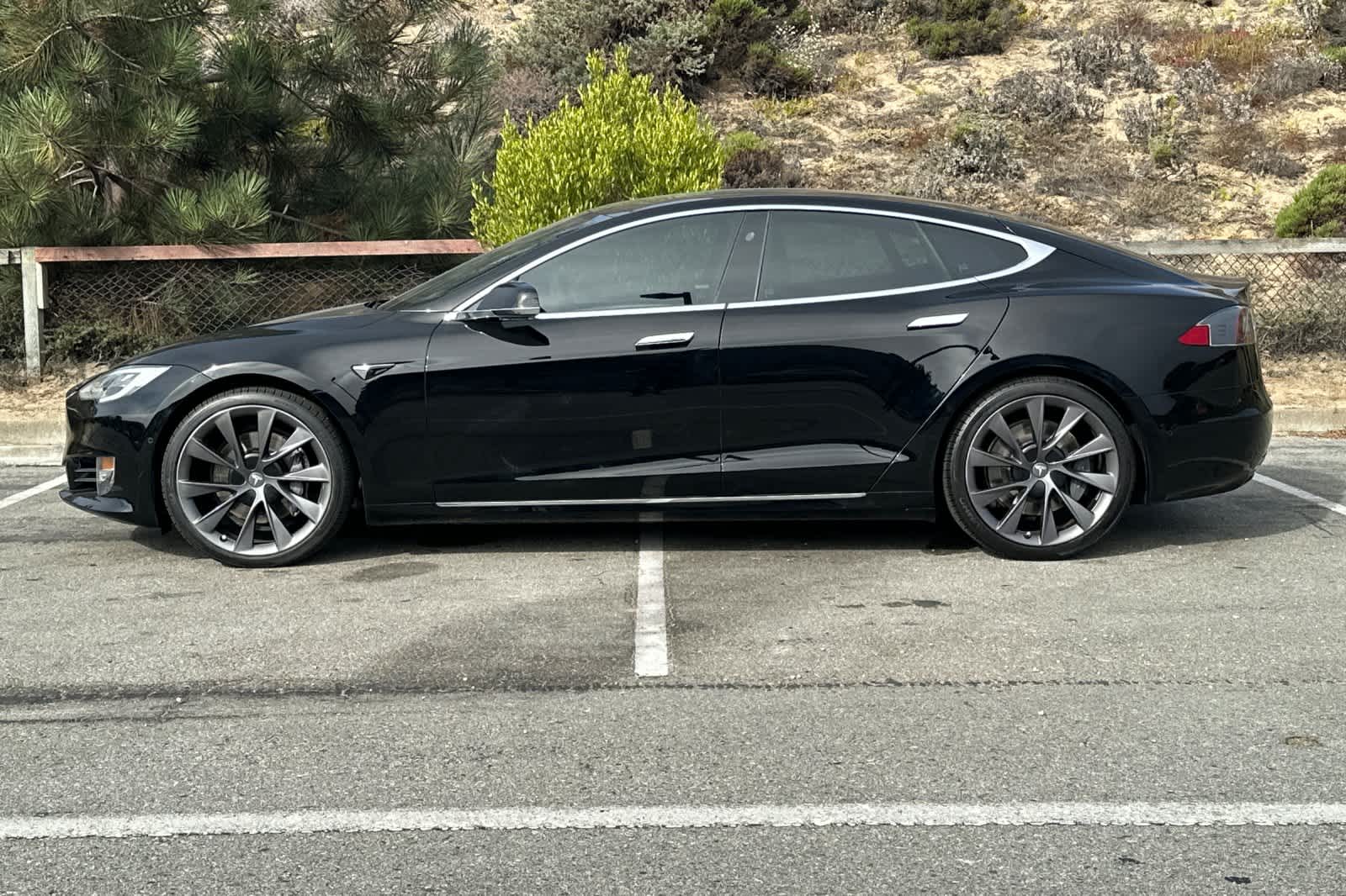 Thumbnail: 2020 Tesla Model S - 9