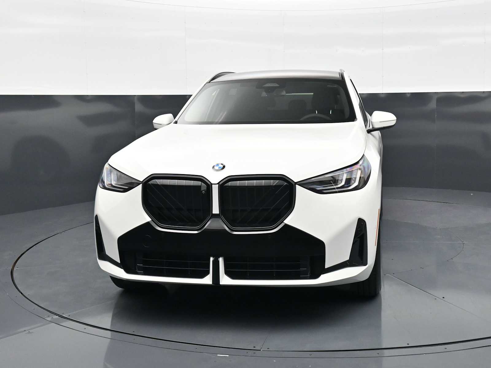 Thumbnail: 2026 BMW X3 - 2