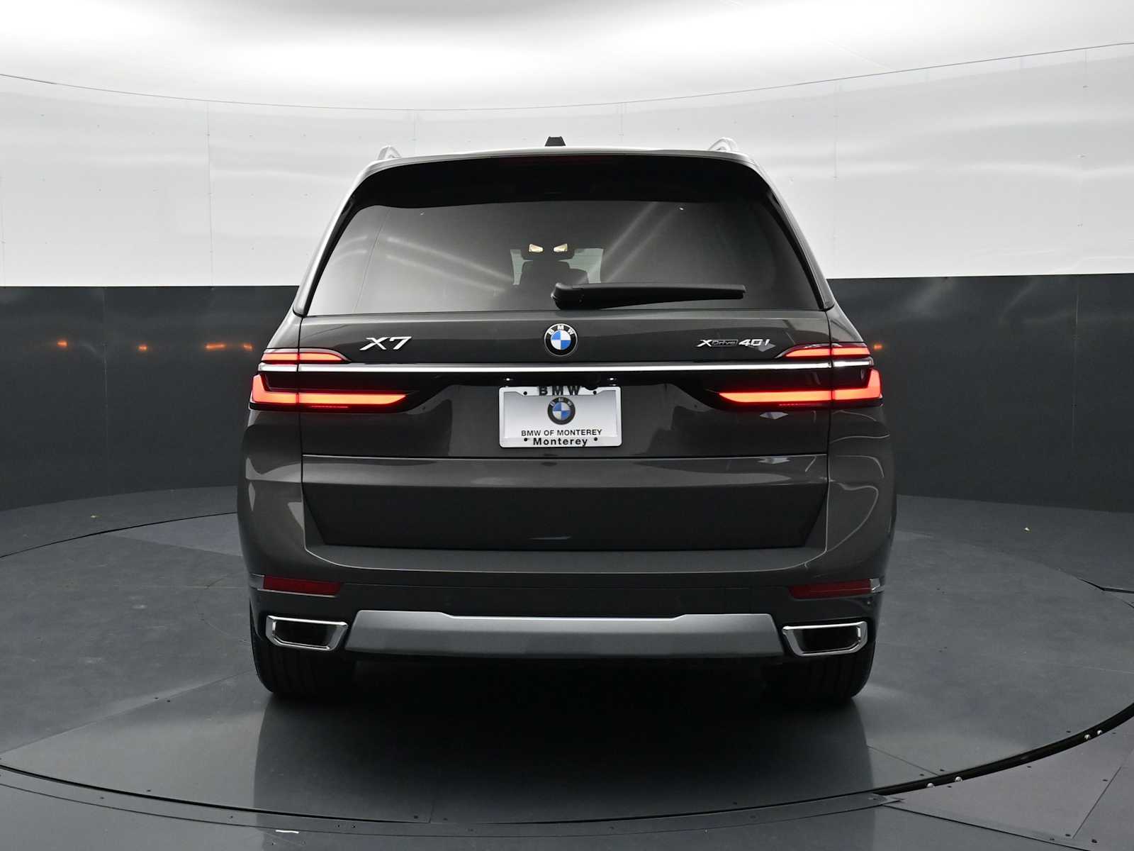 Thumbnail: 2027 BMW X7 - 6