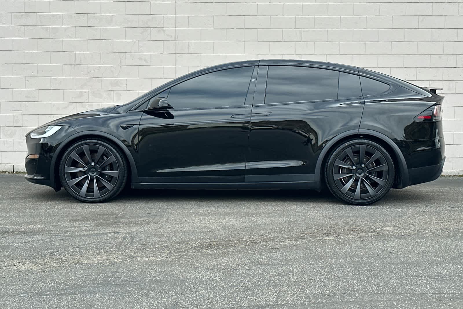 Thumbnail: 2022 Tesla Model X - 9