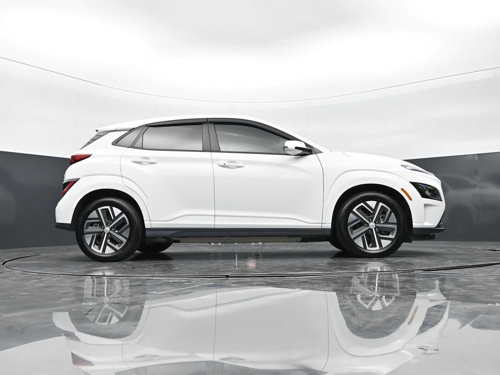 Thumbnail: 2023 Hyundai Kona - 27