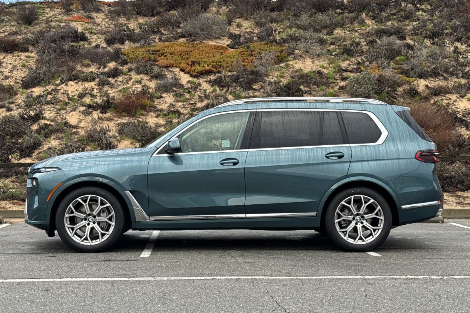 Thumbnail: 2026 BMW X7 - 5
