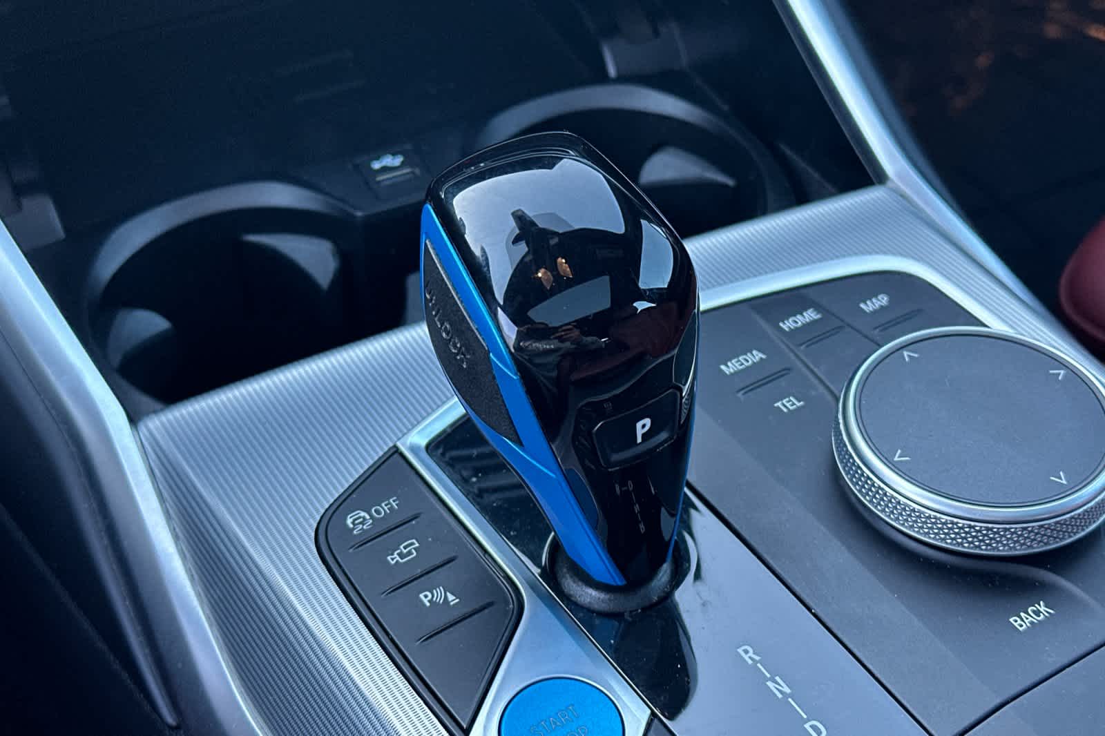 Thumbnail: 2023 BMW i4 - 24