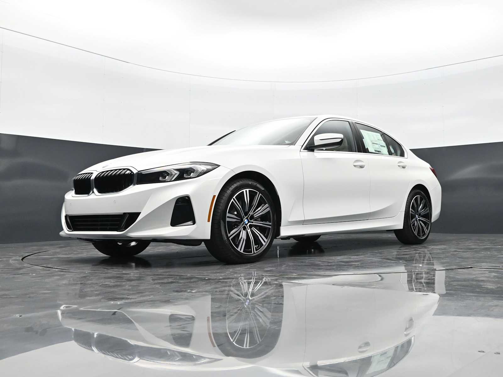 Thumbnail: 2026 BMW 3 Series - 25