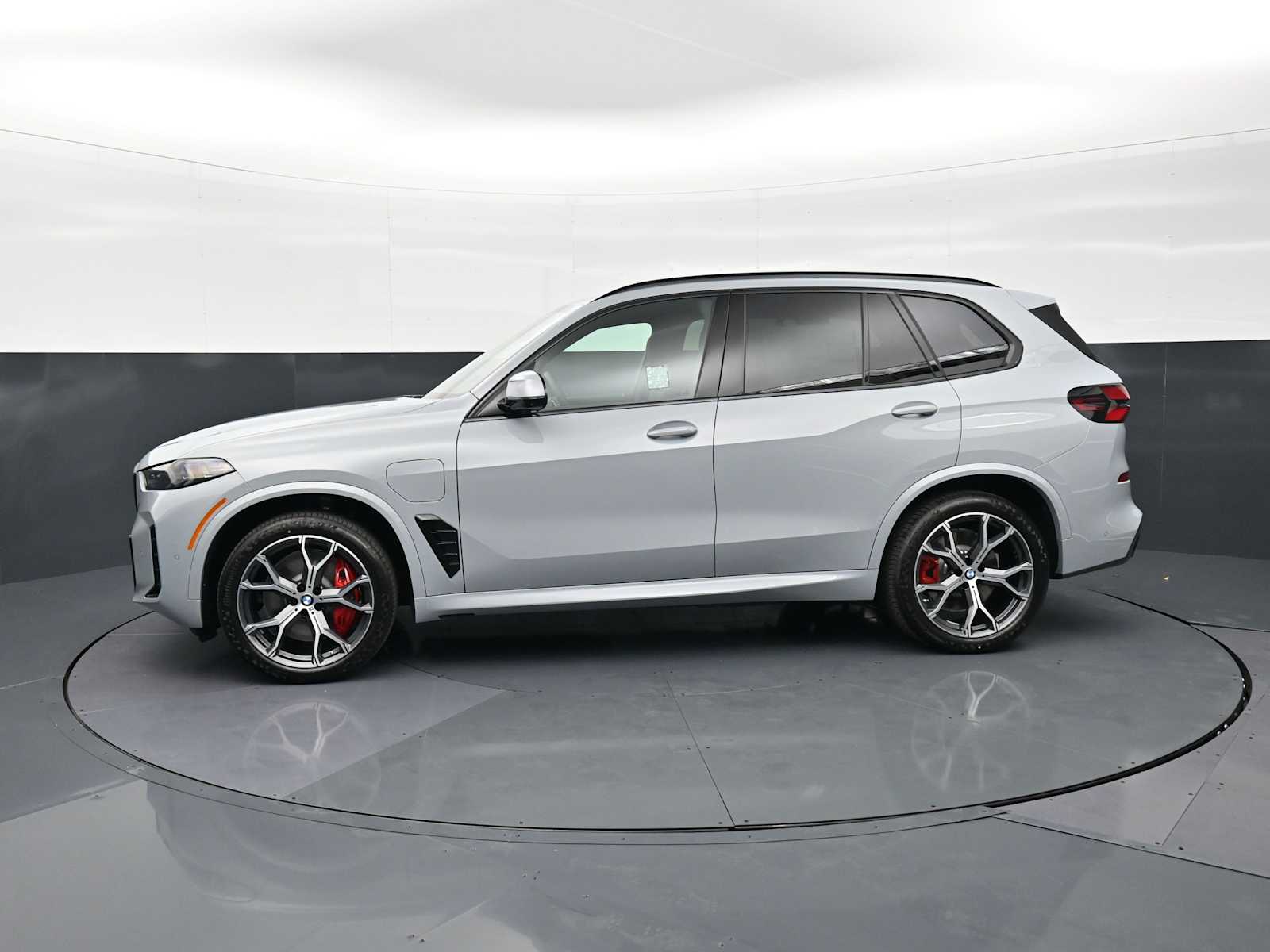 Thumbnail: 2026 BMW X5 - 8