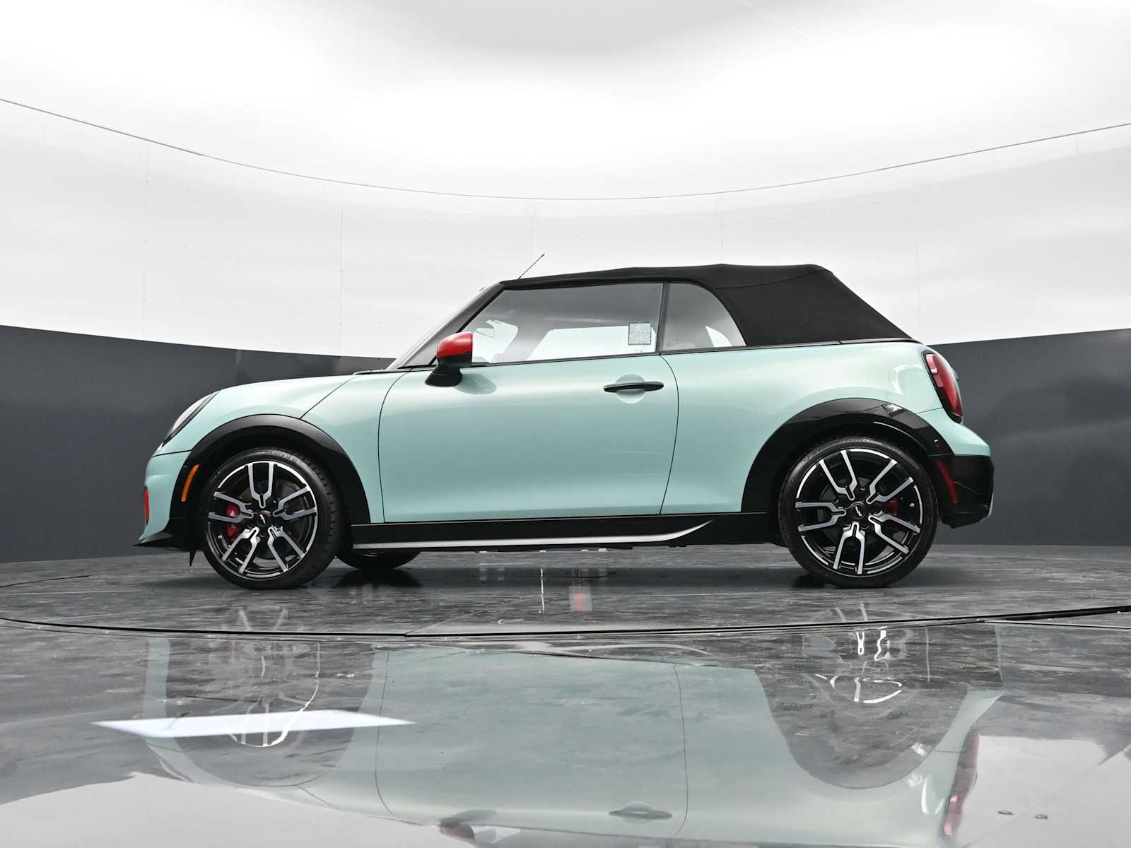 Thumbnail: 2025 MINI Cooper Convertible - 31