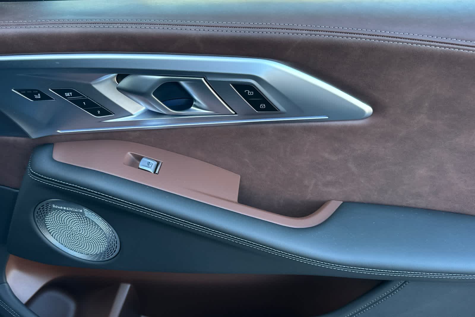 Thumbnail: 2026 BMW XM - 19