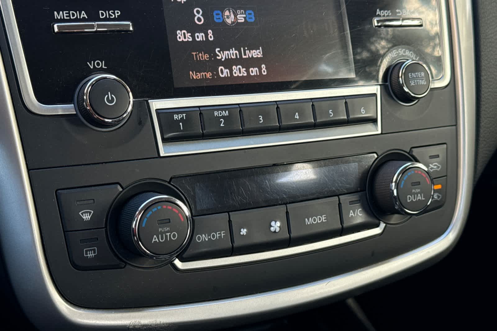 Thumbnail: 2016 Nissan Altima - 19