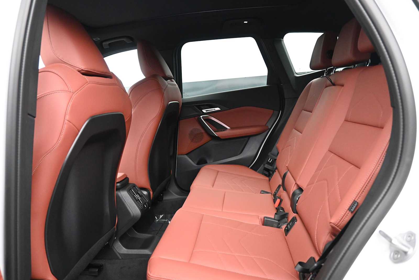 Thumbnail: 2026 BMW X1 - 14