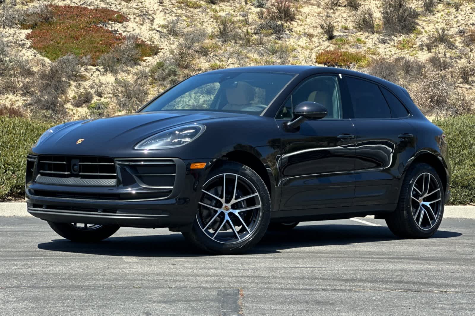 2024 Porsche Macan Base -
                  Seaside, CA
