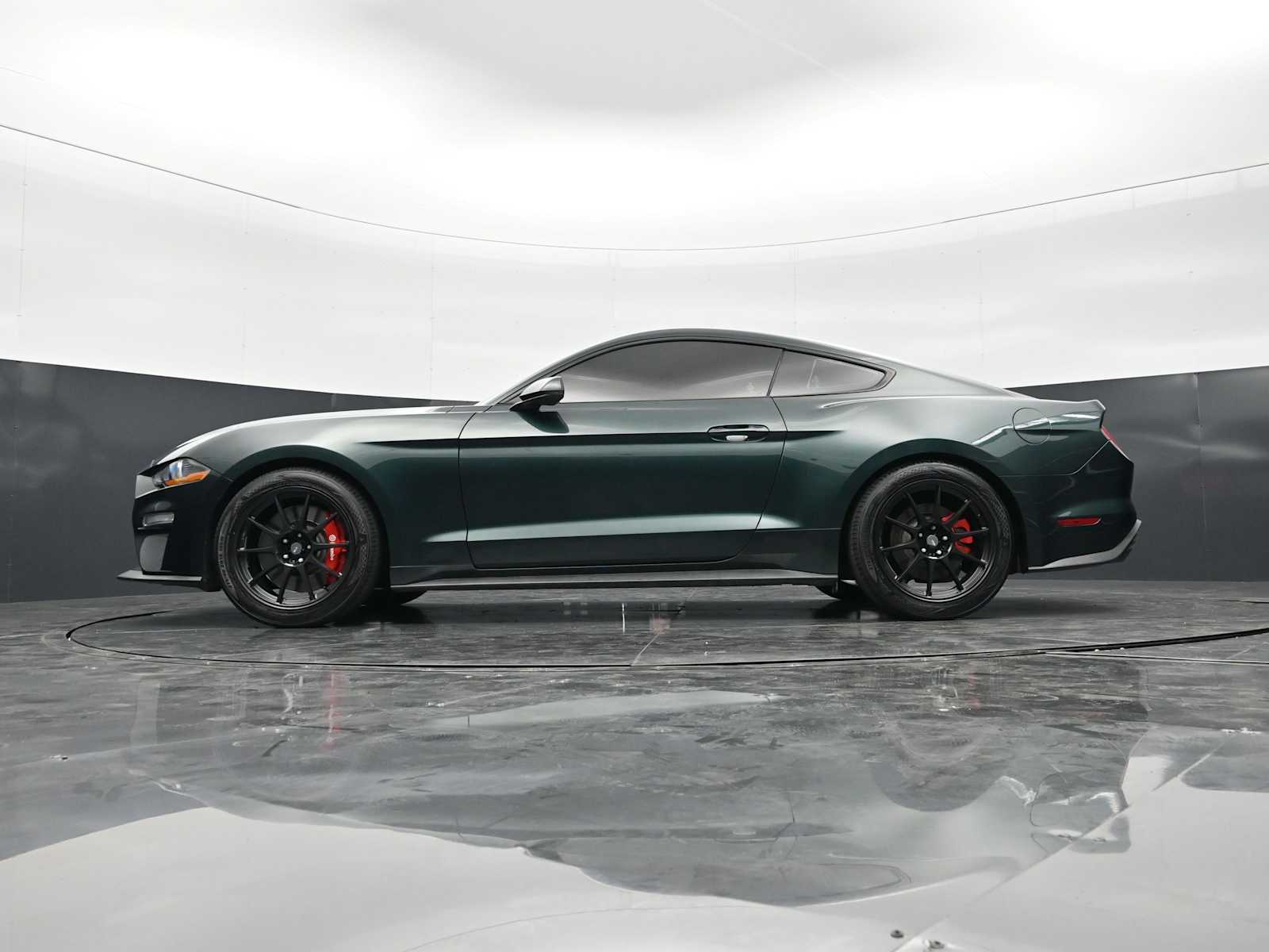 Thumbnail: 2019 Ford Mustang - 32