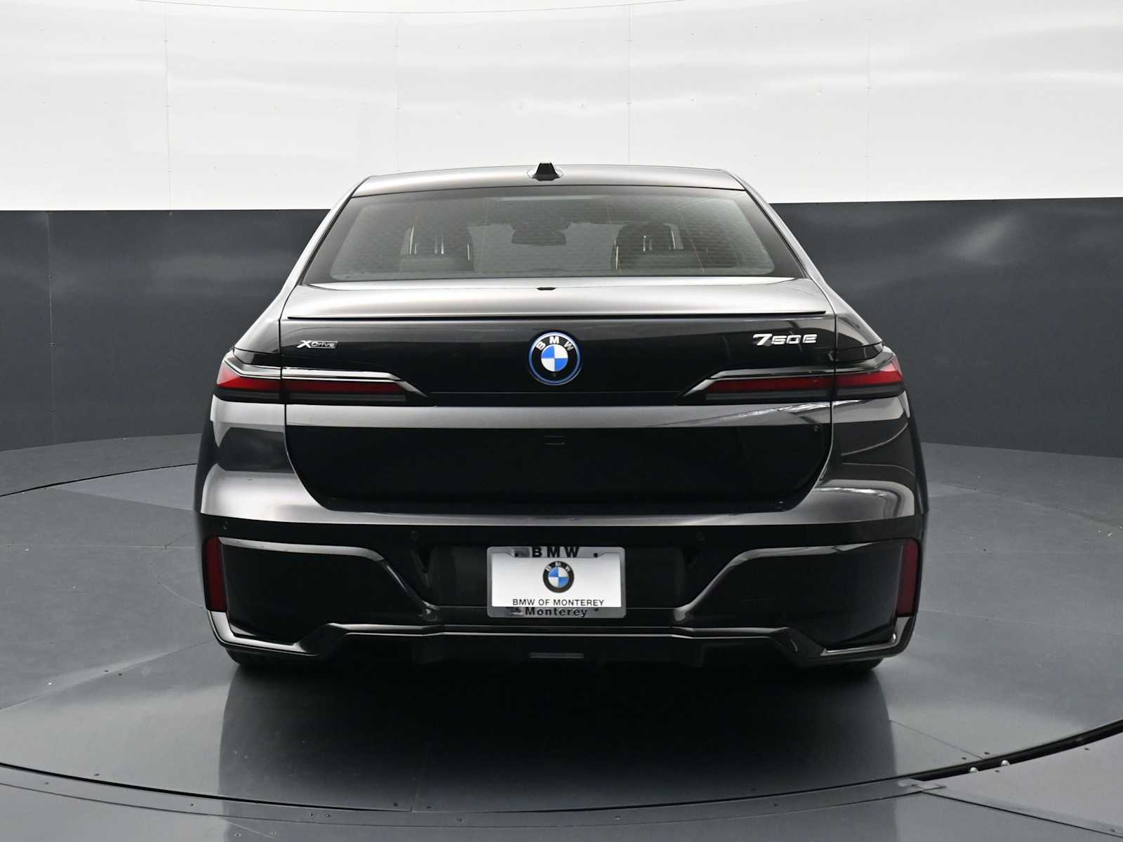 Thumbnail: 2026 BMW 7 Series - 6
