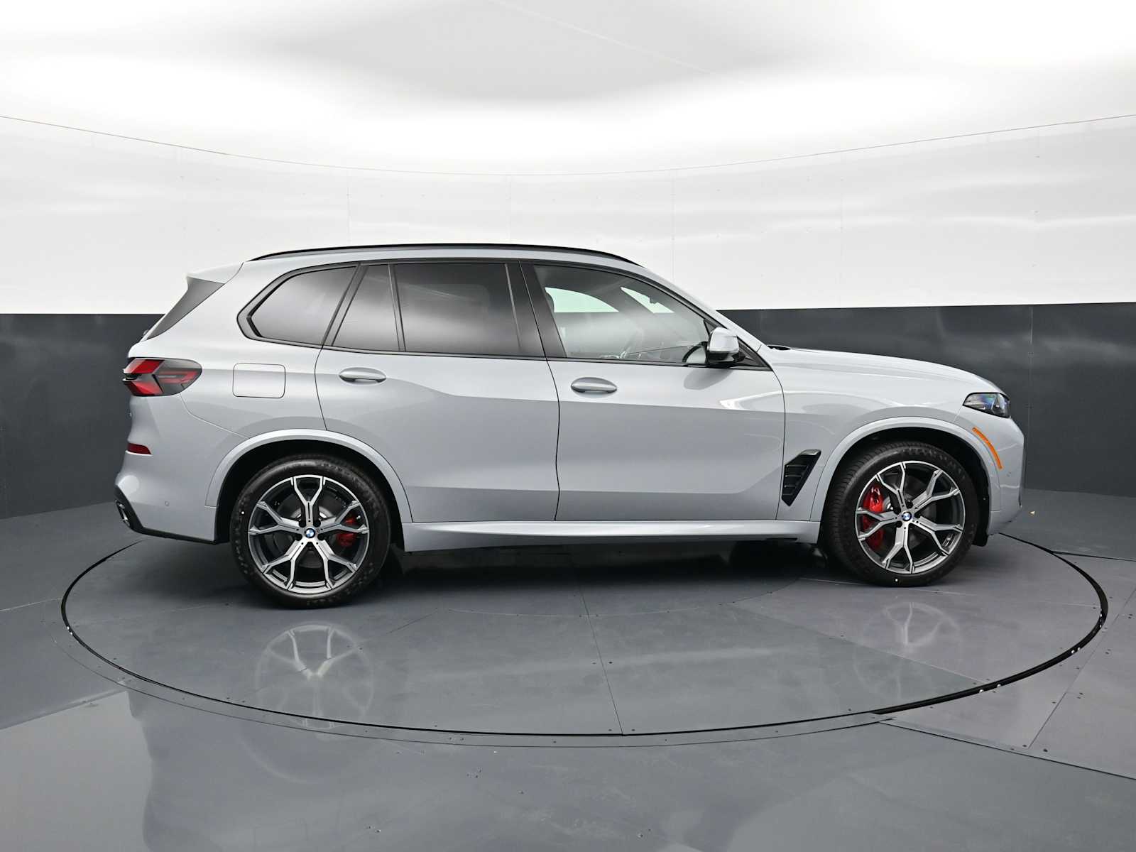 Thumbnail: 2026 BMW X5 - 4
