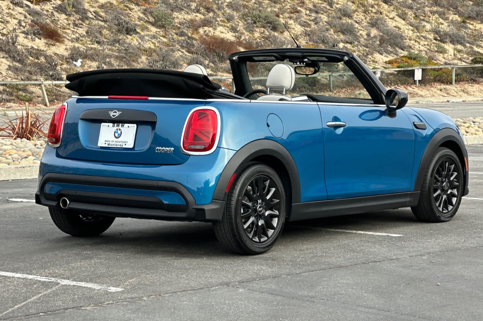 2024 Mini Cooper Convertible photo 2