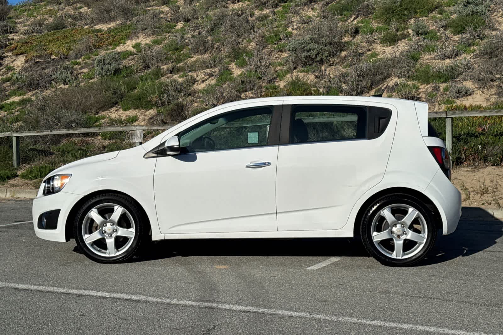 Thumbnail: 2012 Chevrolet Sonic - 9