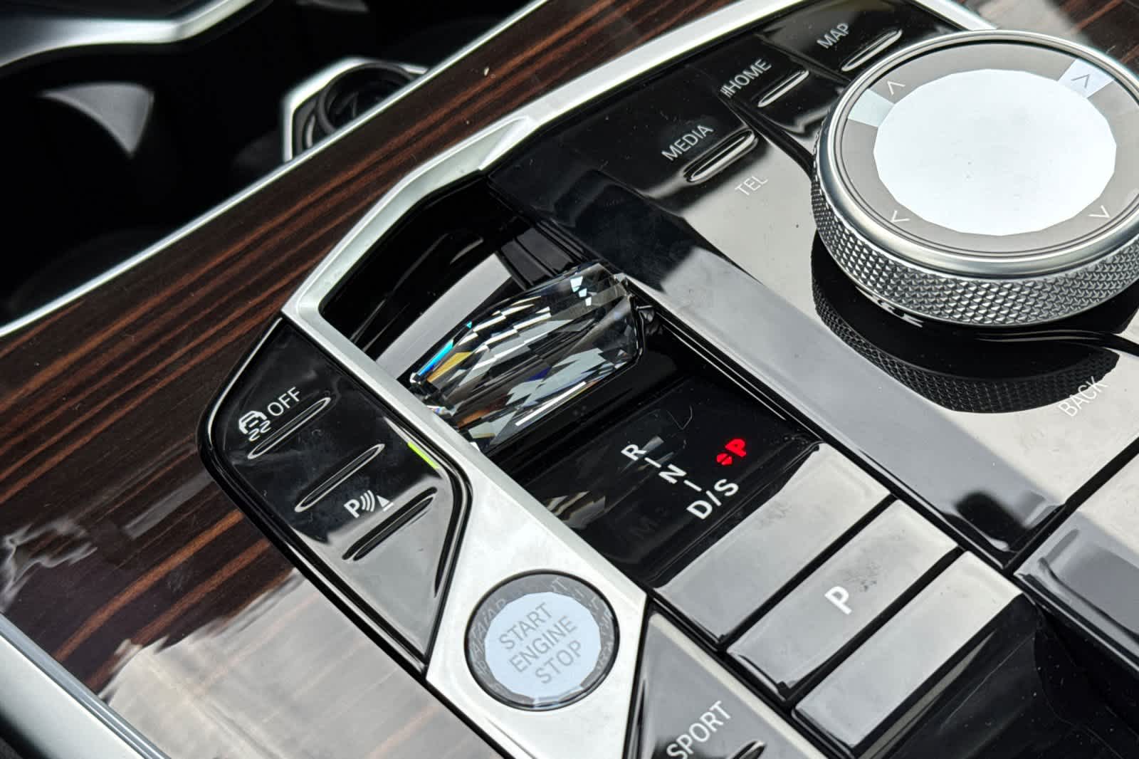 Thumbnail: 2026 BMW X7 - 26