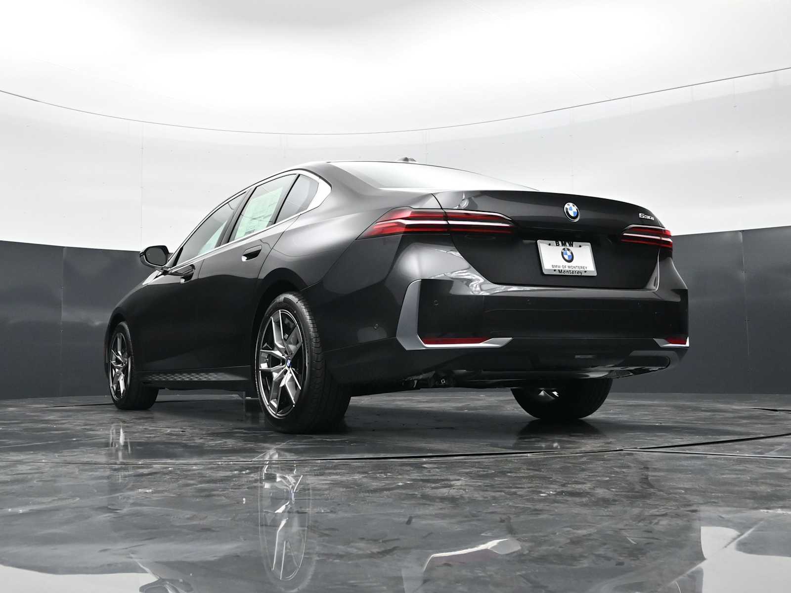 Thumbnail: 2026 BMW 5 Series - 31