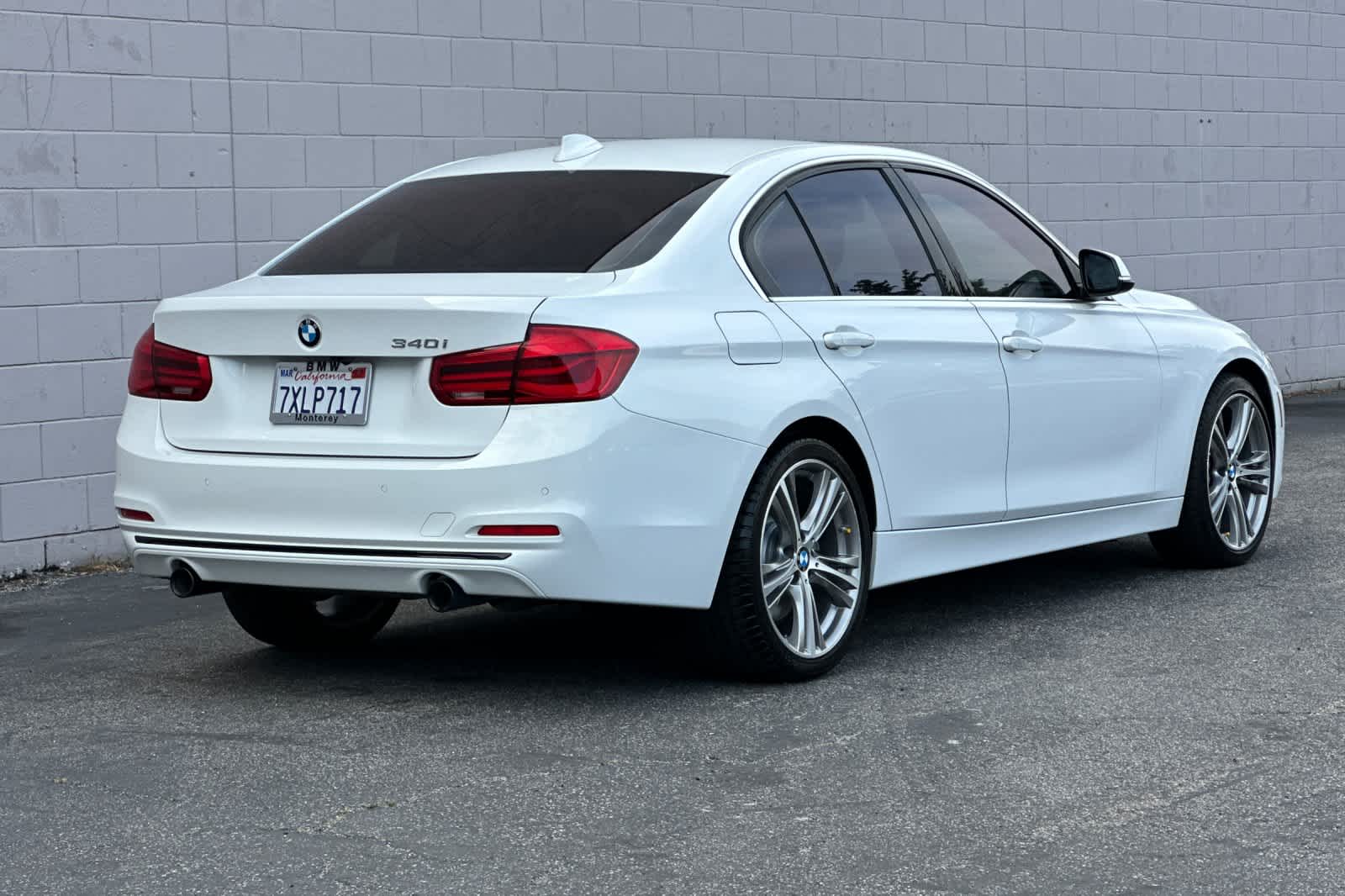 Used 2016 BMW 3 Series 340i with VIN WBA8B3G59GNU34962 for sale in Seaside, CA