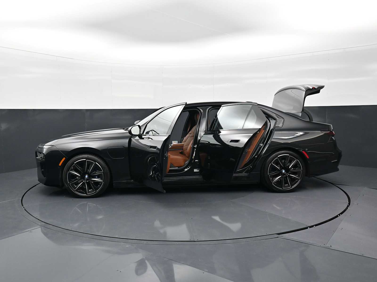 Thumbnail: 2025 BMW 7 Series - 34