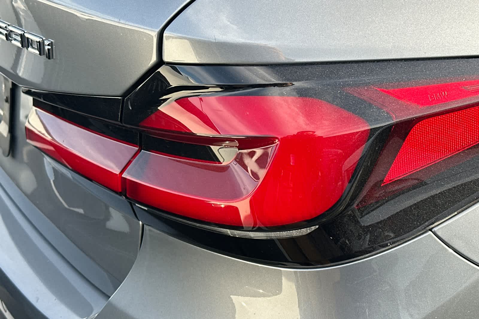 Thumbnail: 2023 BMW 5 Series - 18