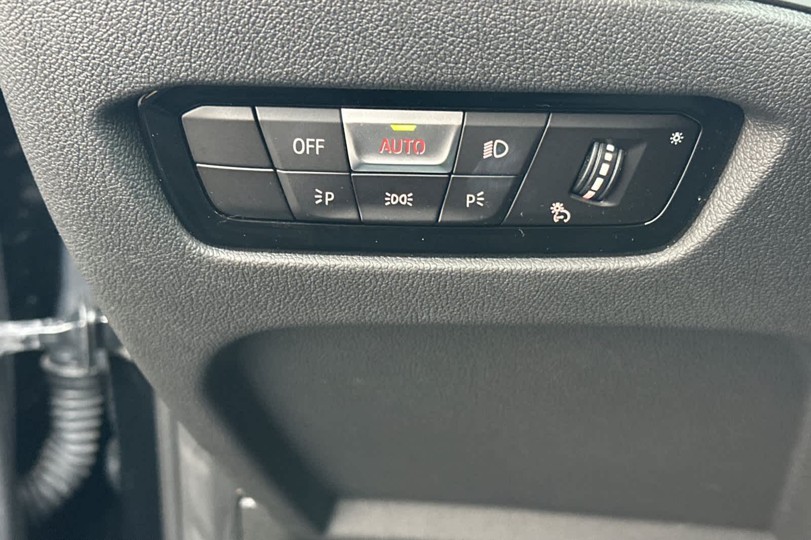 Thumbnail: 2022 BMW 3 Series - 30