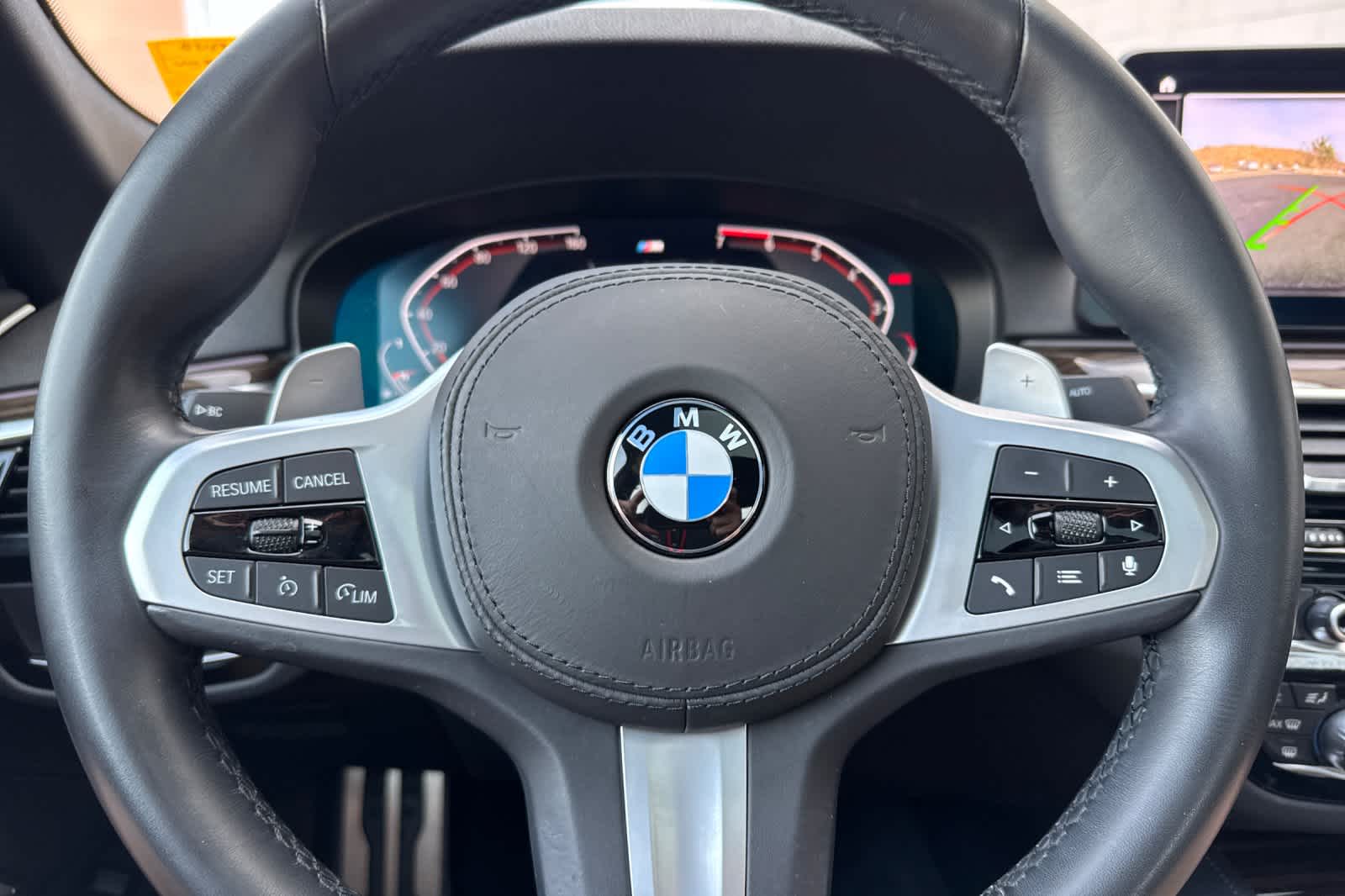 Thumbnail: 2022 BMW 5 Series - 26