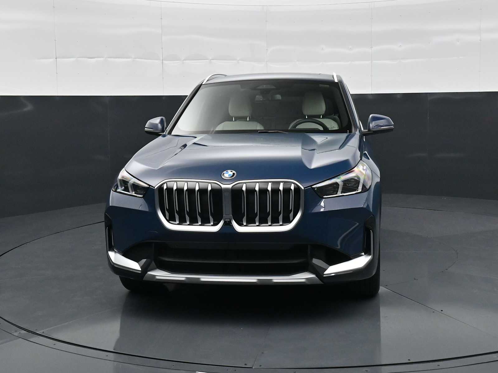 Thumbnail: 2026 BMW X1 - 2