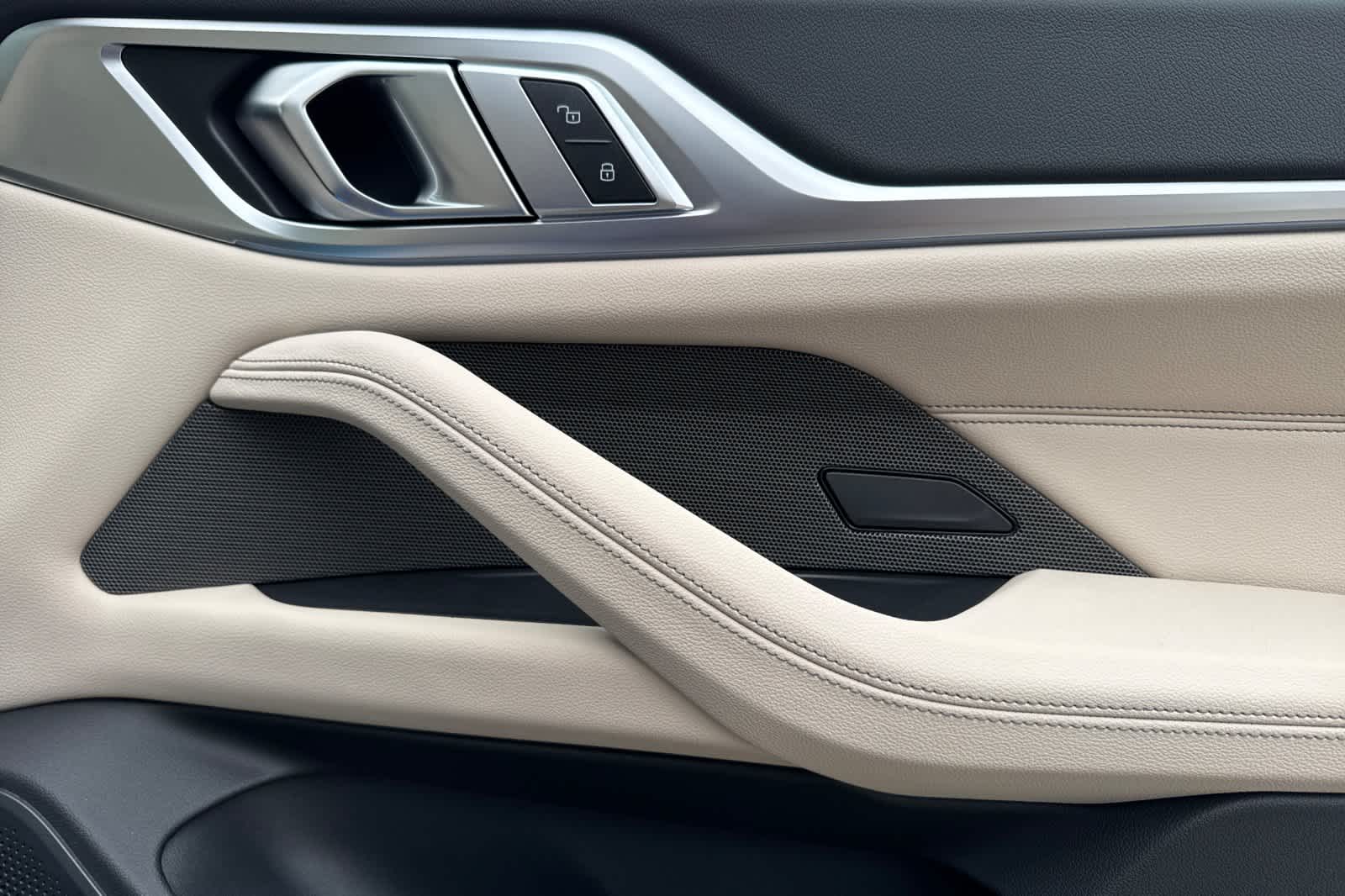 Thumbnail: 2025 BMW i4 - 19