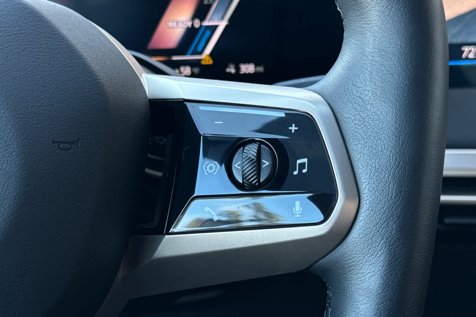 Thumbnail: 2025 BMW iX - 29