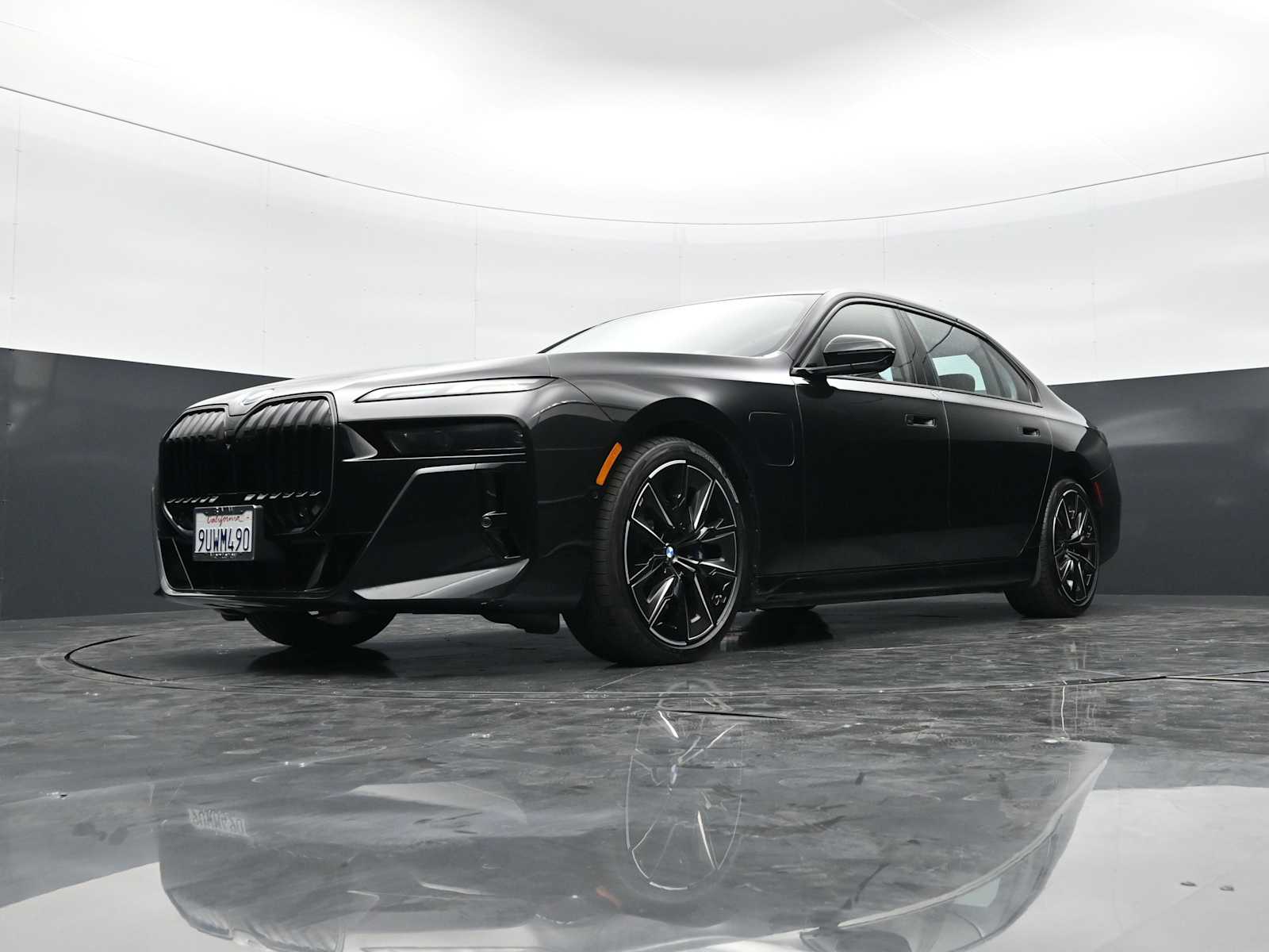 Thumbnail: 2025 BMW 7 Series - 23