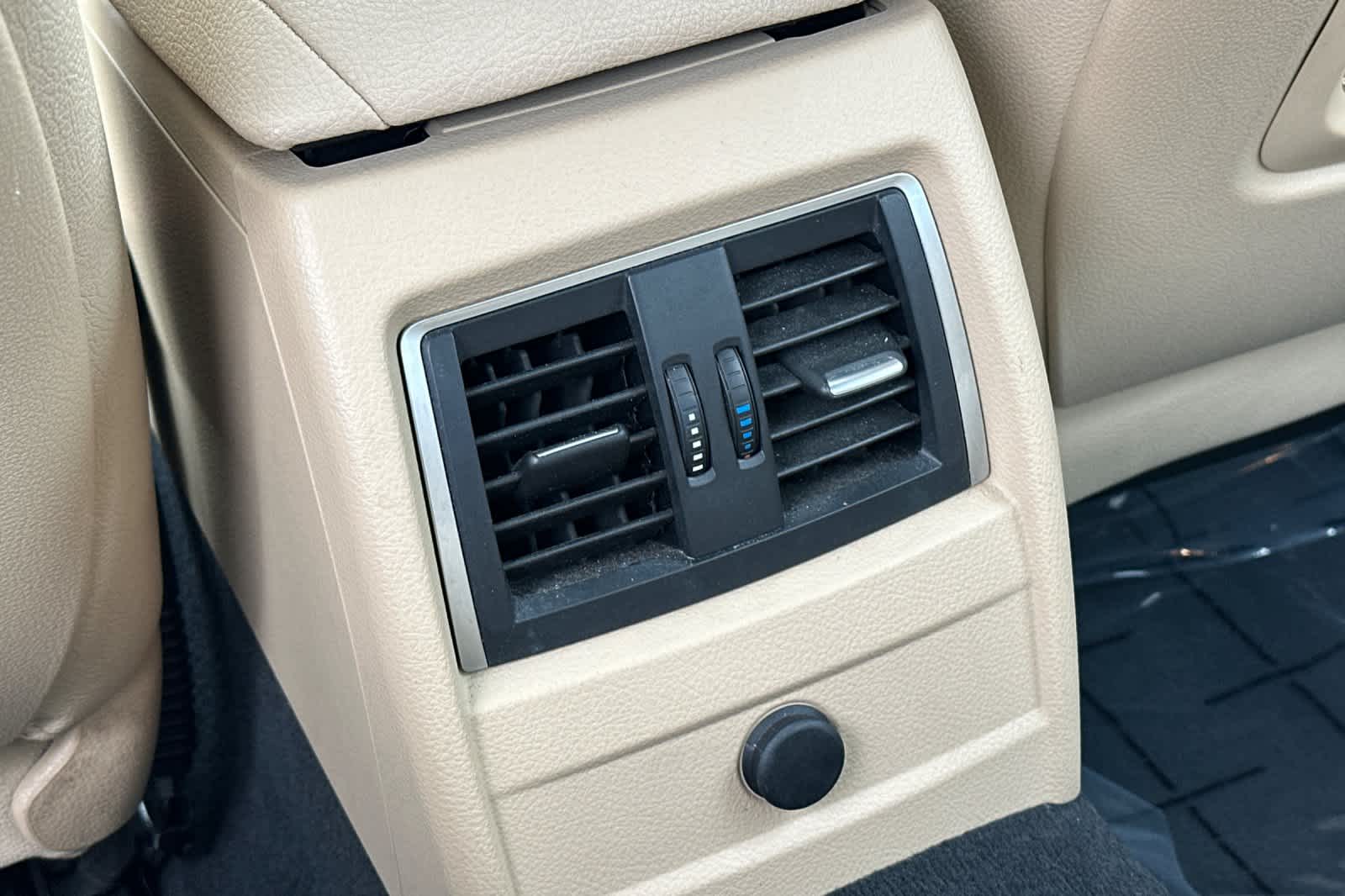 Thumbnail: 2017 BMW 3 Series - 14