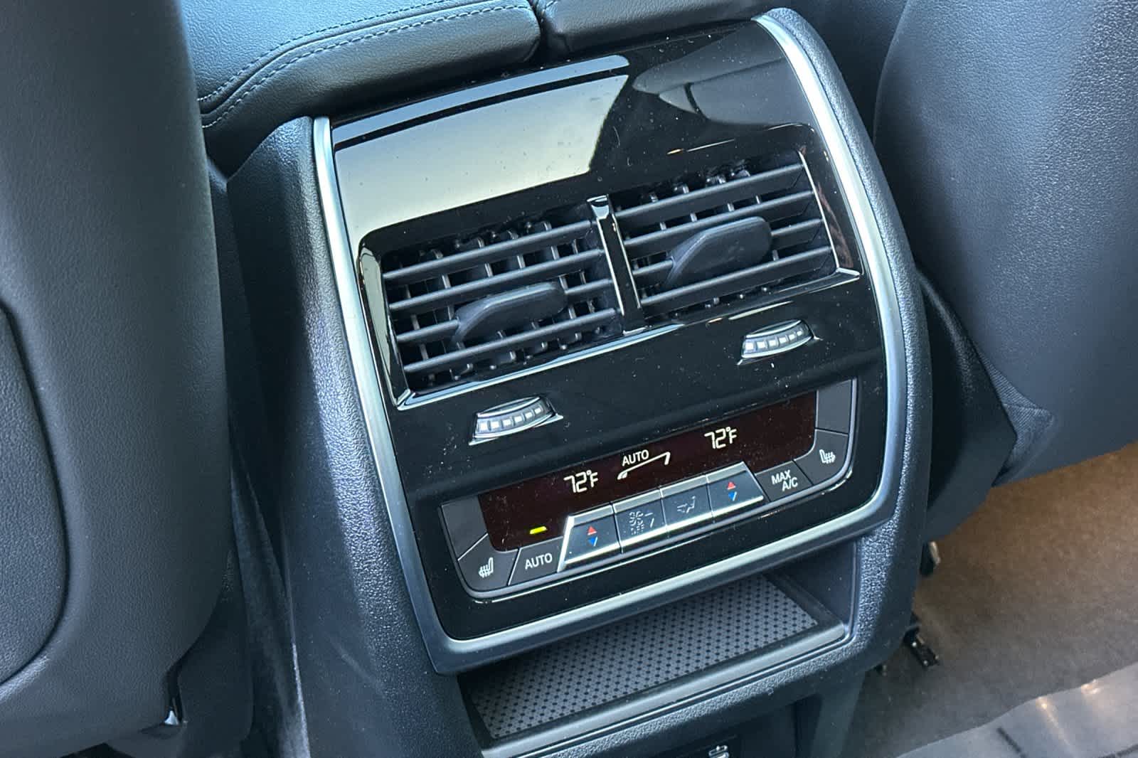 Thumbnail: 2026 BMW X5 - 16