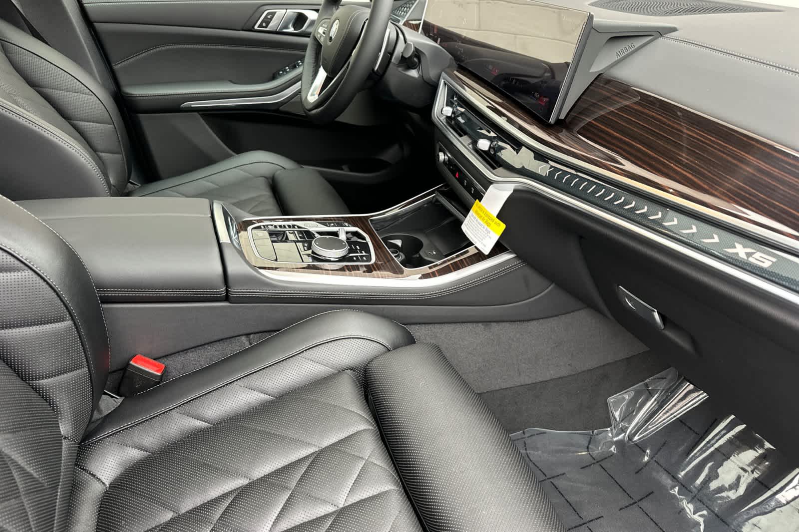 Thumbnail: 2026 BMW X5 - 17