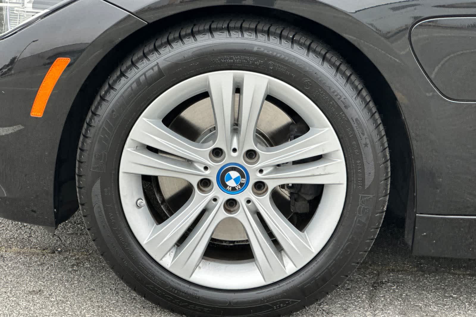 Thumbnail: 2017 BMW 3 Series - 31