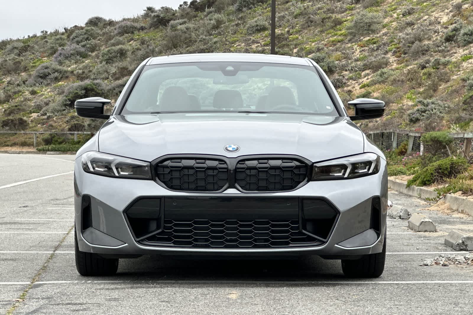 Thumbnail: 2024 BMW 3 Series - 10