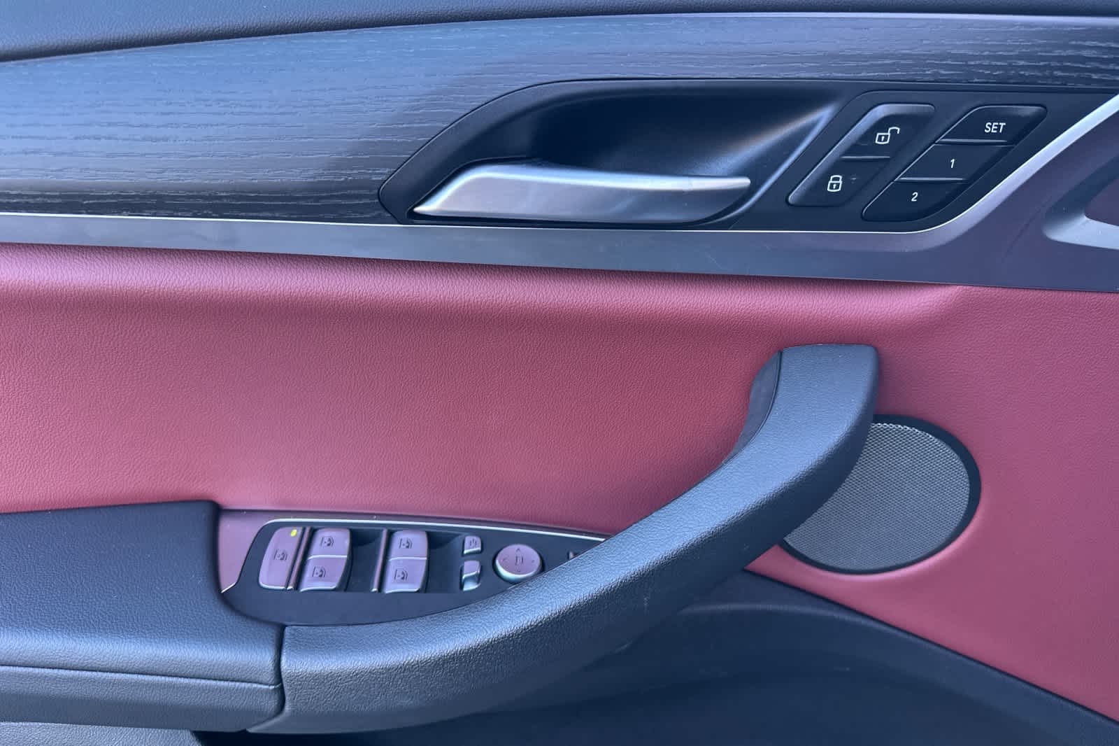 Thumbnail: 2023 BMW X4 - 12