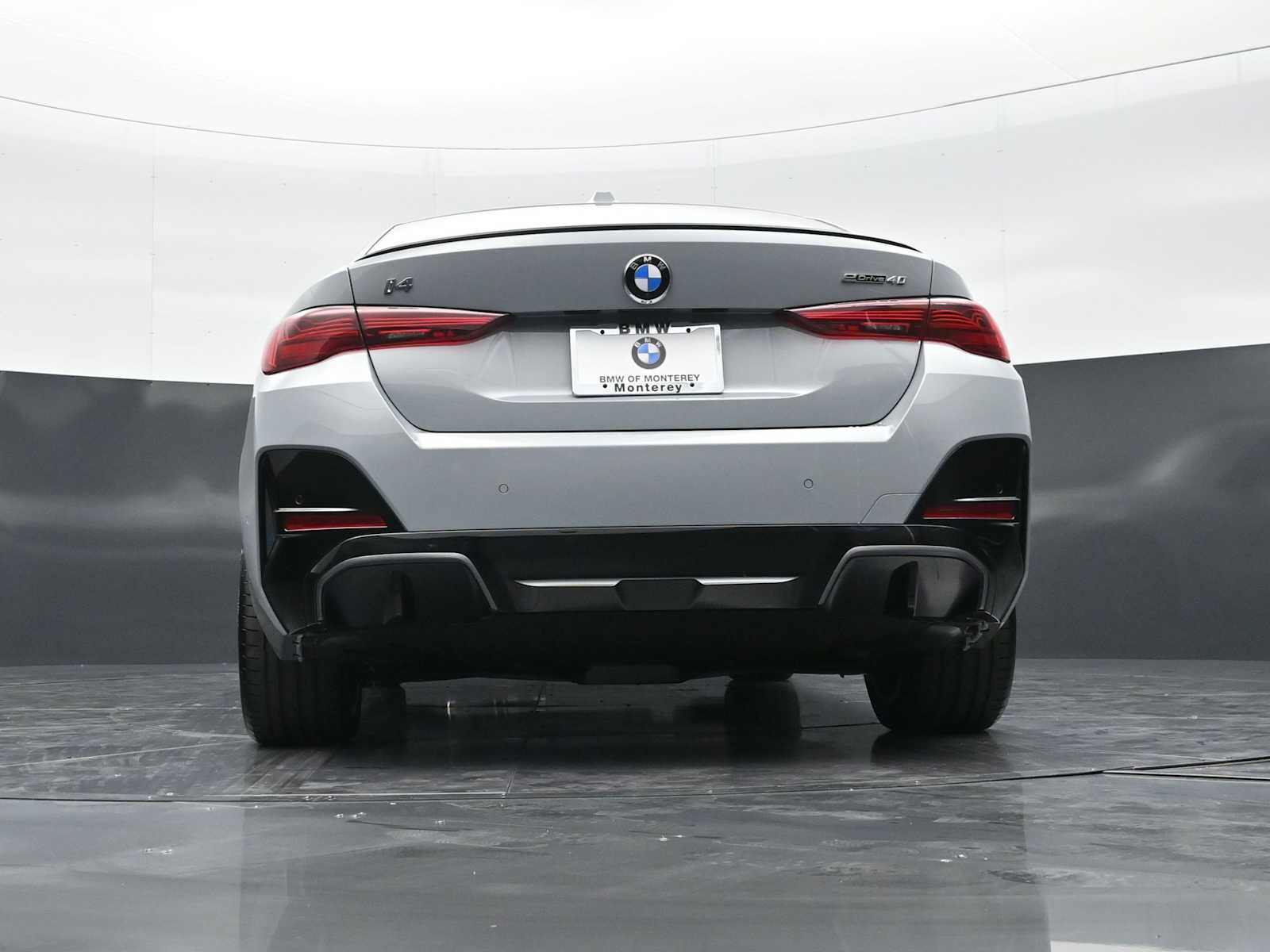 Thumbnail: 2026 BMW i4 - 30