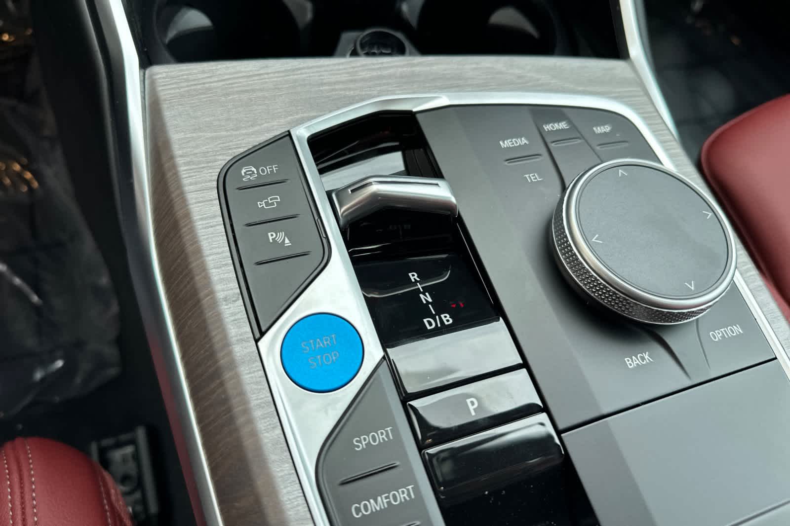 Thumbnail: 2026 BMW i4 - 25