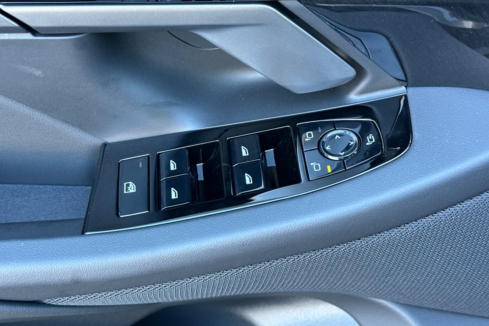 Thumbnail: 2026 BMW 5 Series - 14