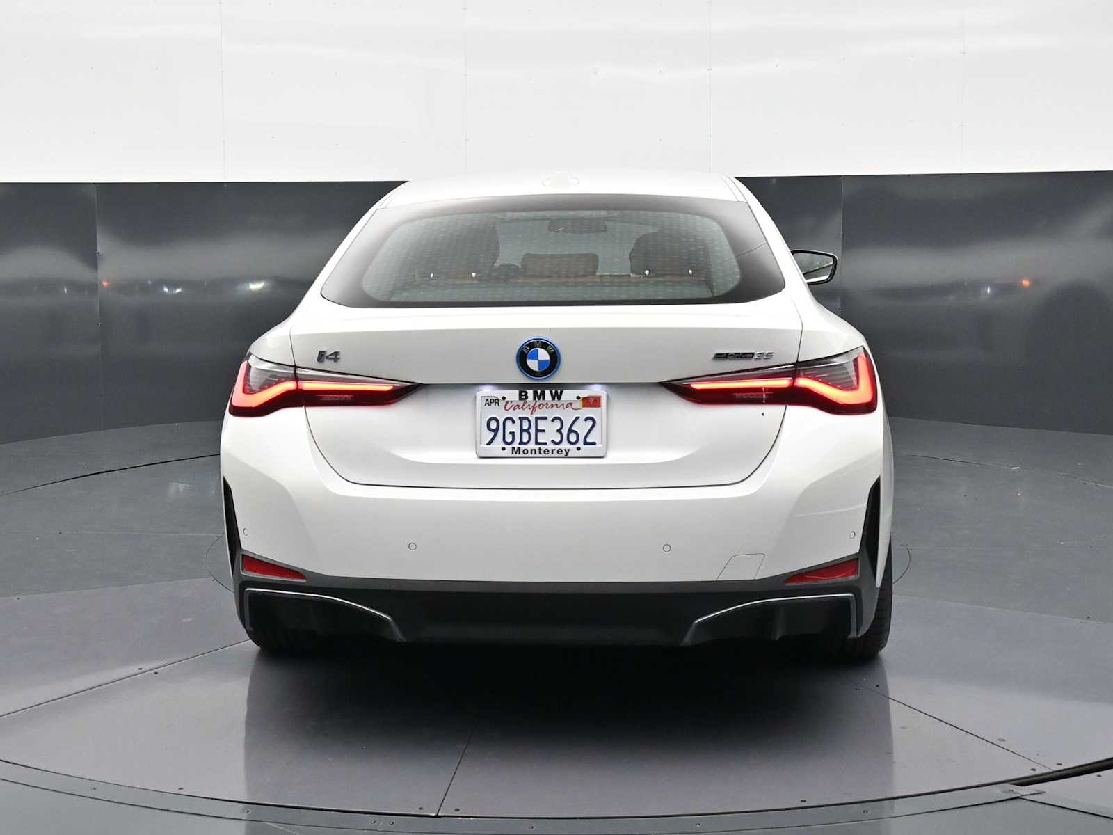 Thumbnail: 2023 BMW i4 - 6