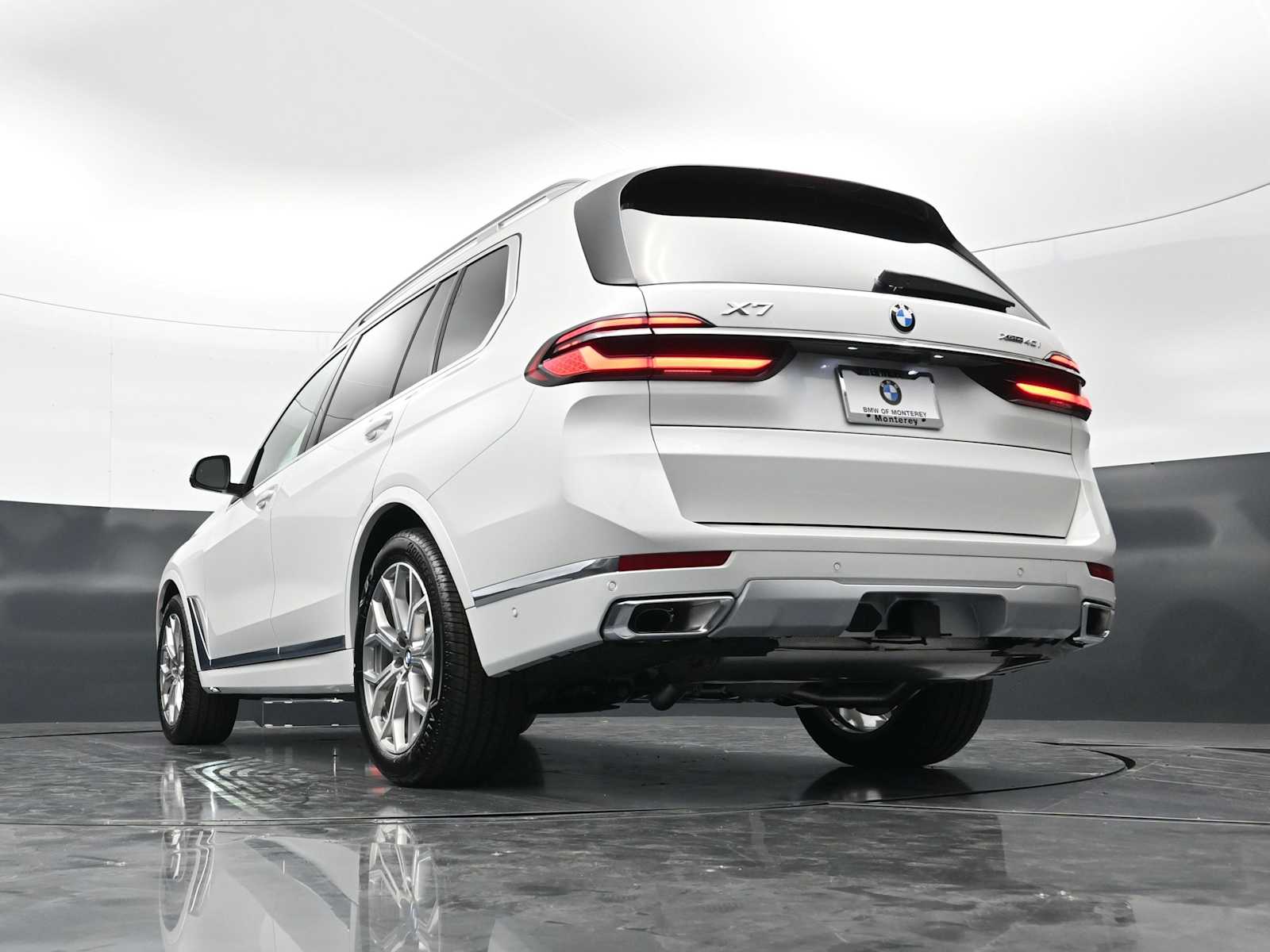 Thumbnail: 2027 BMW X7 - 31