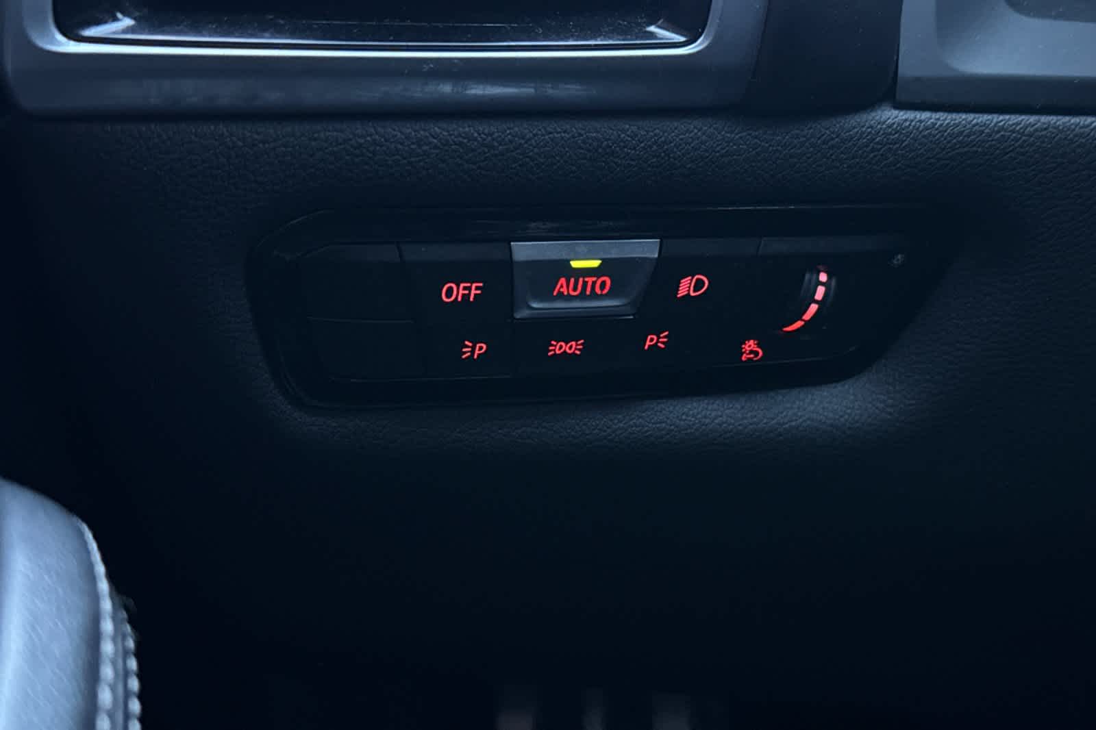 Thumbnail: 2023 BMW 8 Series - 28