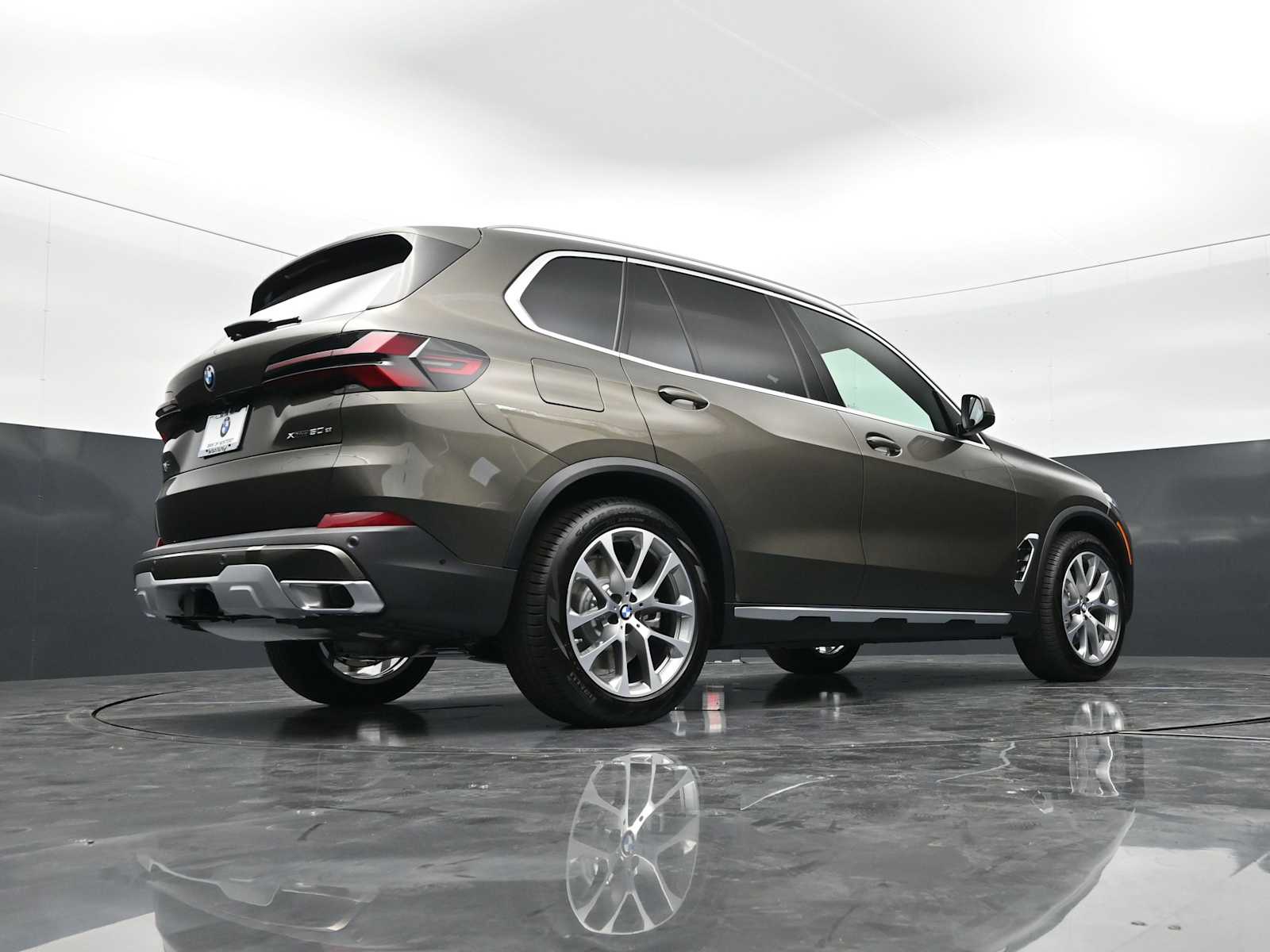 Thumbnail: 2026 BMW X5 - 29