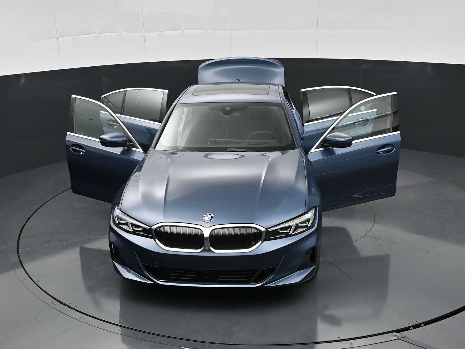 Thumbnail: 2026 BMW 3 Series - 33