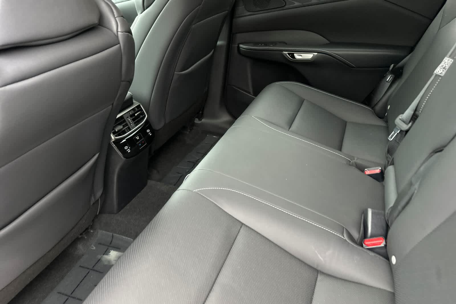 2024 Lexus RX 350 F SPORT Handling photo 4