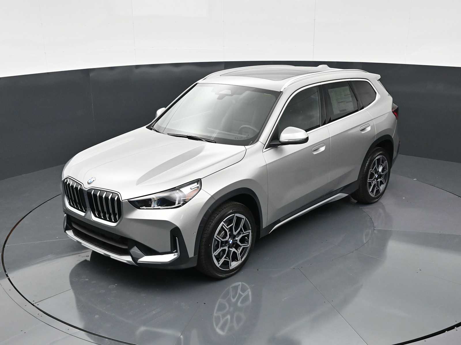 Thumbnail: 2026 BMW X1 - 23